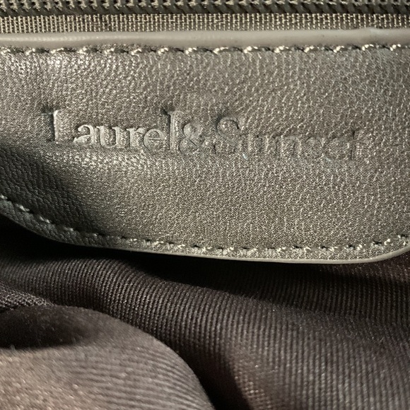 Laurel & Sunset two-tone grey purse - Picture 4 of 5